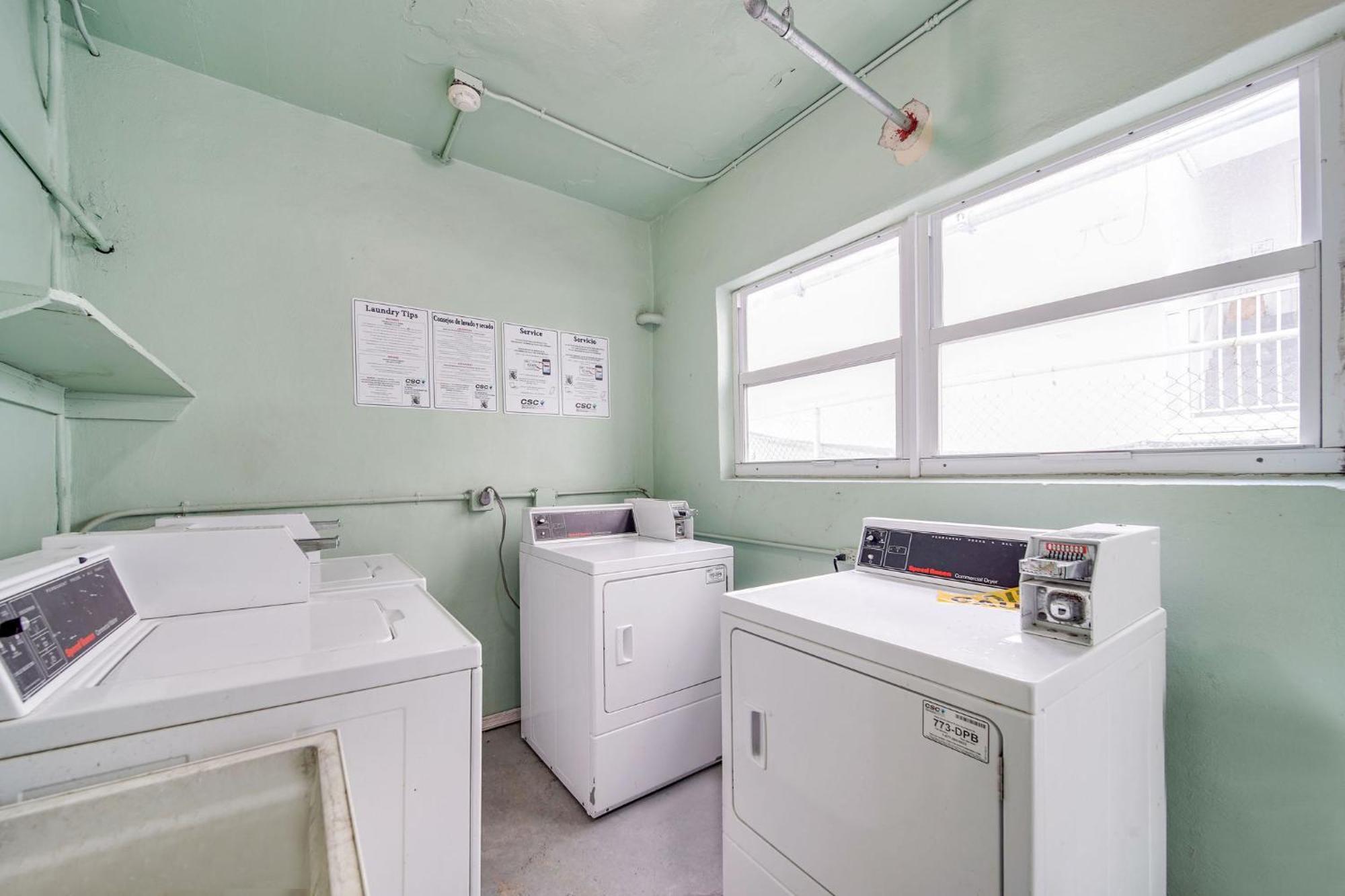 Deco Beachside Apt, W/2 Queen Beds, Washer/Dryer Маямі-Біч Екстер'єр фото